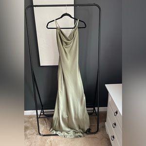 David’s Bridal Galina long satin cowl neck maxi slip dress women size 4